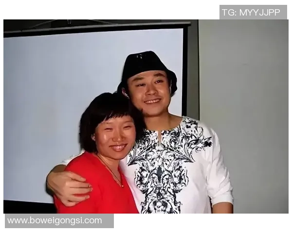 深入探讨杨娜的成功秘诀与英雄联盟的辉煌历程